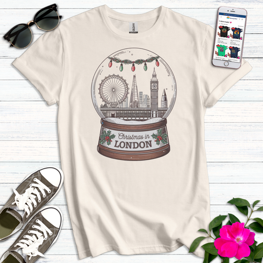 Vintage Christmas London Snowglobe T-Shirt