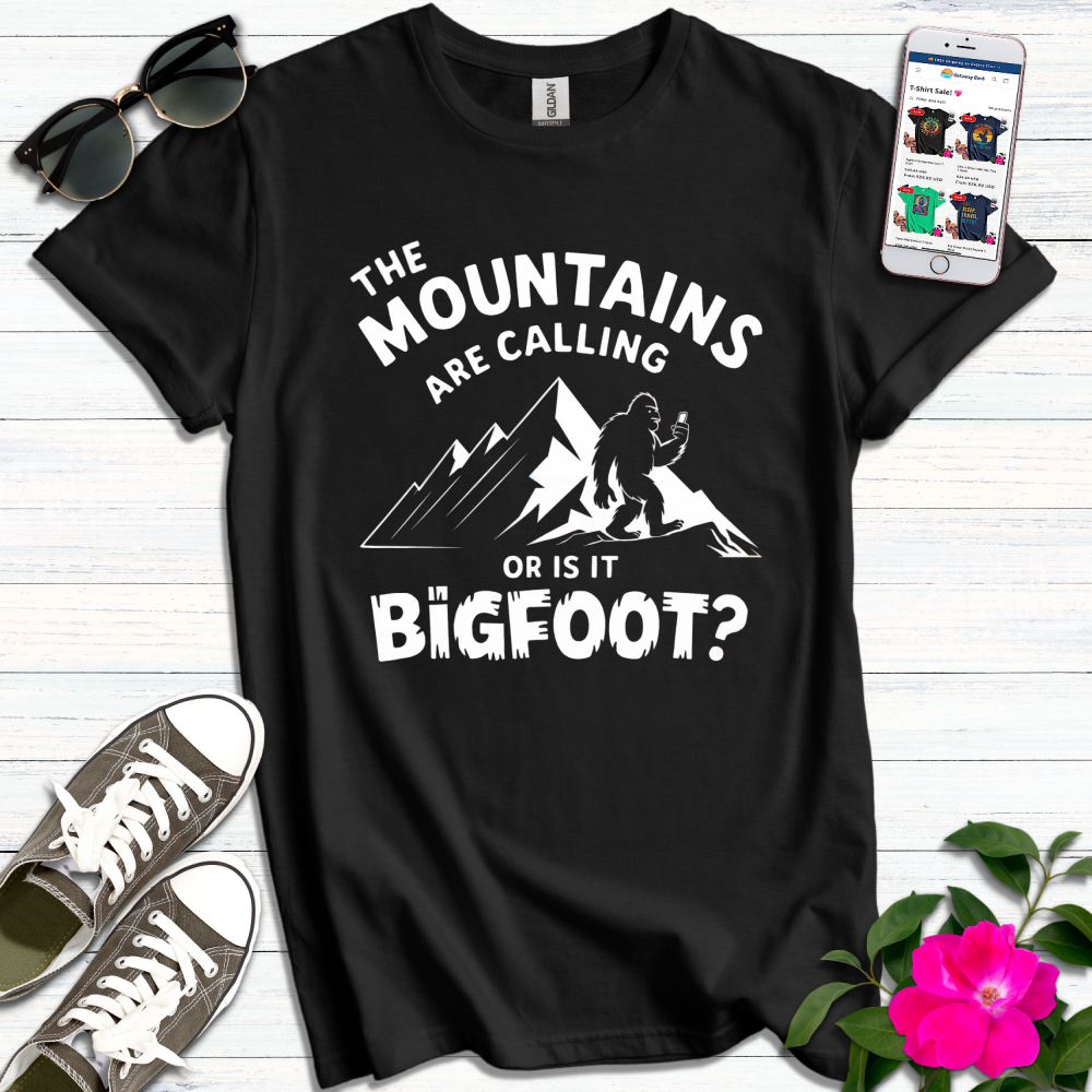 Mountains Bigfoot Calling Minimalist T-Shirt