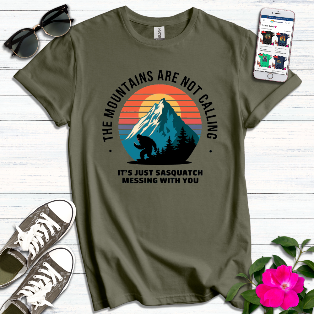 Funny Sasquatch Messing with You T-Shirt