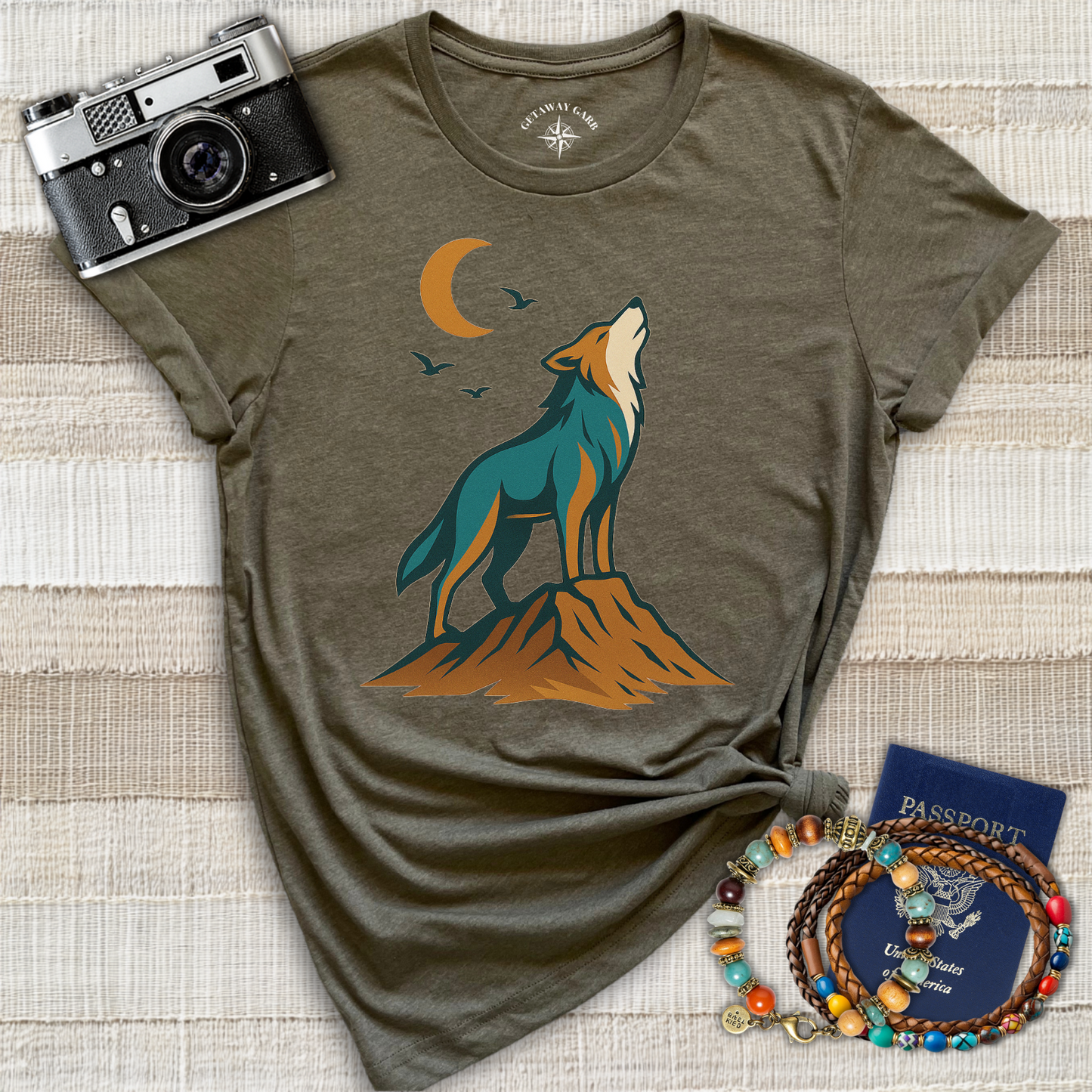 Beautiful Howling Wolf T-Shirt