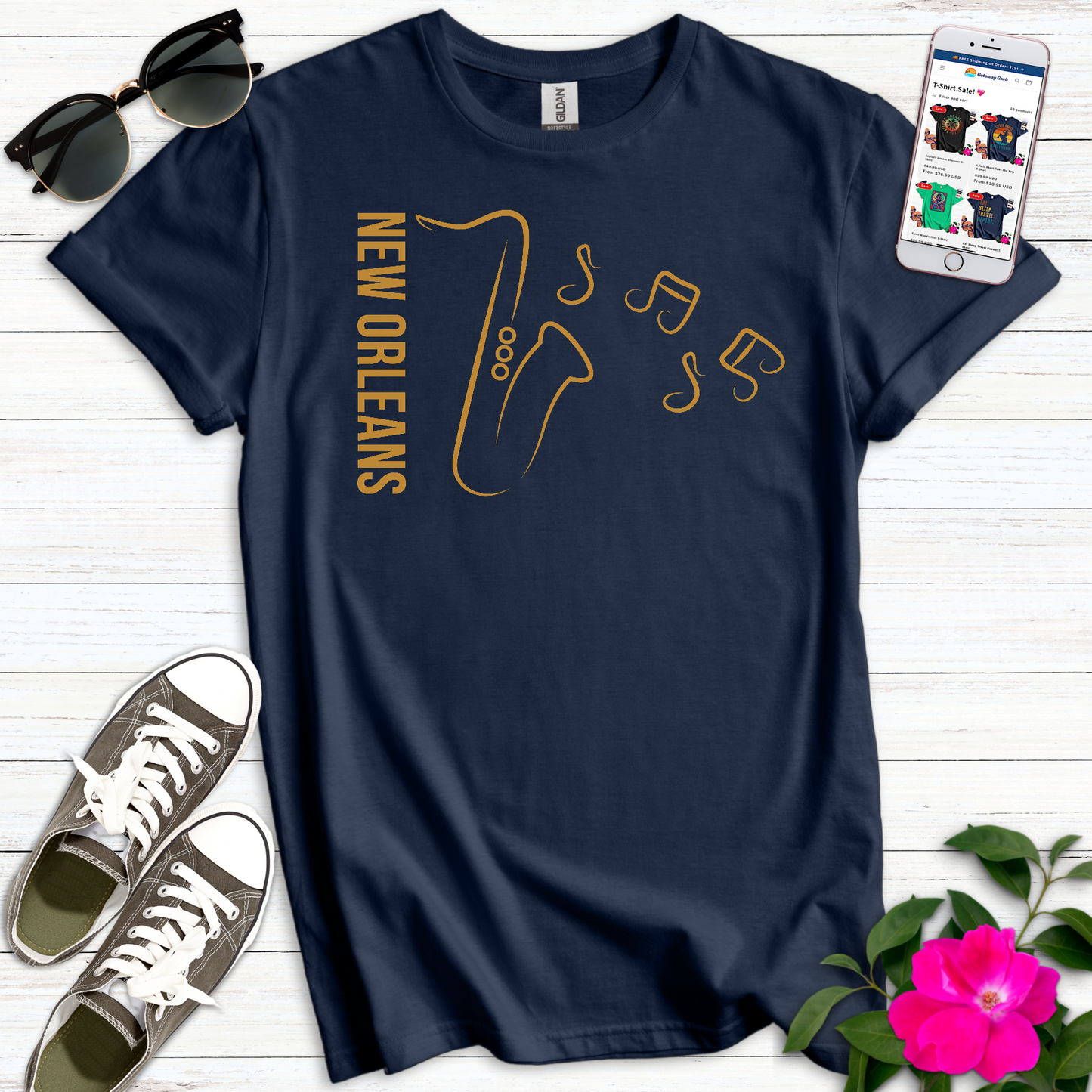 Cool Minimalist New Orleans T-Shirt